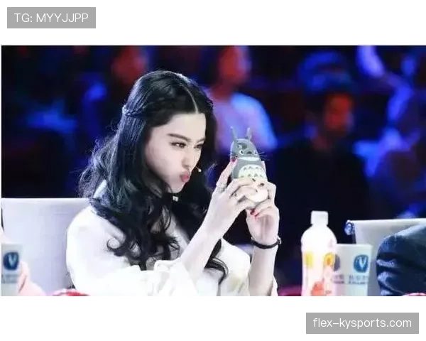 高磊训练完直接去奢侈品店扫货,这自律和消费反差谁懂啊 高磊训练完直接去奢侈品店扫货,这自律和消费反差谁懂啊