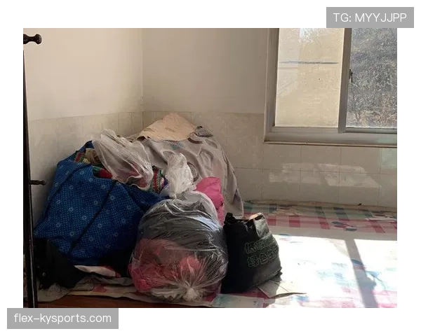 马琳出门的那身行头把我直接送回打工人模式 马琳出门的那身行头把我直接送回打工人模式